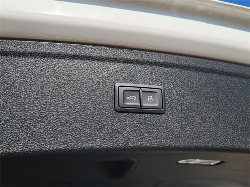 Used 2022 Audi Q5 2.0T Premium Plus image 10