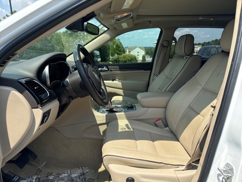 Used 2021 Jeep Grand Cherokee Overland image 12