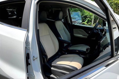 Used 2021 Buick Encore Preferred w/ Safety Package image 27