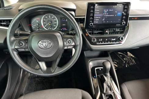 Used 2021 Toyota Corolla LE image 14