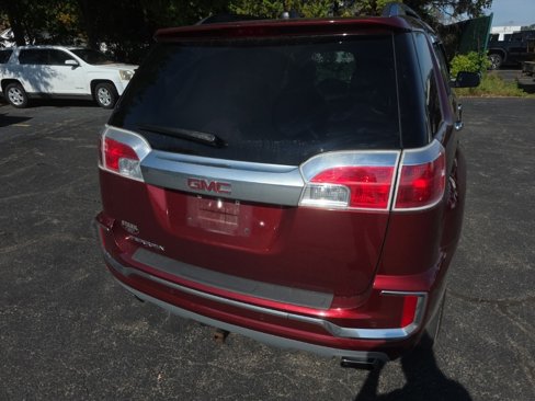 Used 2017 GMC Terrain Denali image 6