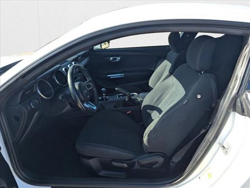 Used 2018 Ford Mustang Coupe image 10