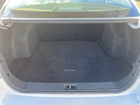 Used 2023 Nissan Versa SV image 29