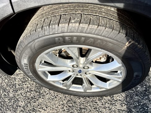 Used 2021 Ford Explorer Limited image 48