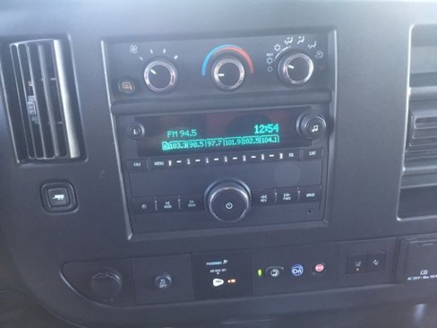 Used 2020 Chevrolet Express 3500 LT w/ LT Preferred Equipment Group image 12