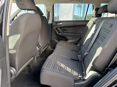 Certified 2022 Volkswagen Tiguan S image 10