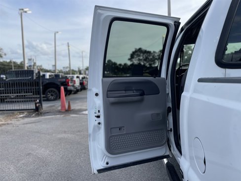 Used 1999 Ford F350 XLT image 36