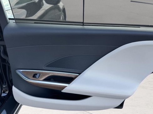 Used 2022 Lucid Air Grand Touring image 20
