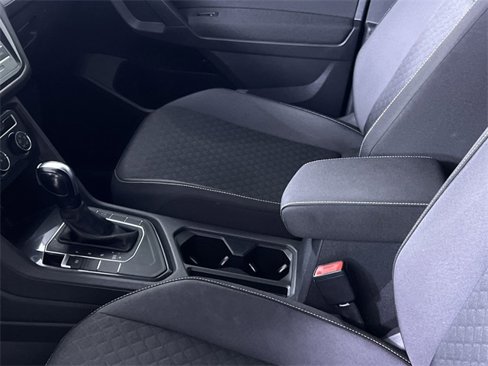 Used 2021 Volkswagen Tiguan S image 19