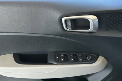 New 2025 Hyundai Venue SEL image 8
