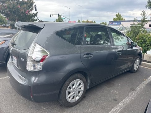 Used 2014 Toyota Prius V Three image 4