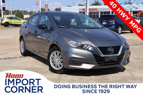 Used 2021 Nissan Versa S image 1