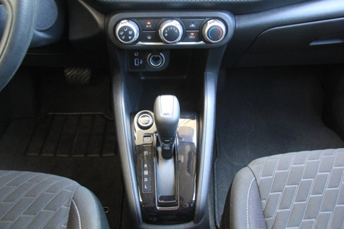 Used 2022 Nissan Kicks S image 17