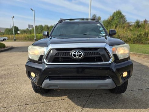 Used 2013 Toyota Tacoma 4x4 Double Cab image 2