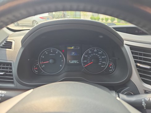Used 2013 Subaru Outback 2.5i Limited w/ Special Appearance Pkg image 3
