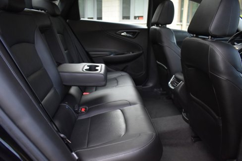 Used 2016 Chevrolet Malibu Premier w/ Driver Confidence Package II image 40