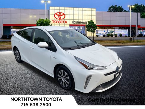 Used 2022 Toyota Prius XLE image 1