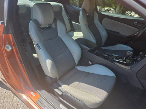 Used 2013 Hyundai Genesis 2.0T image 31
