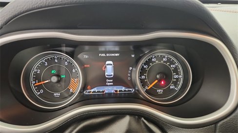 Used 2015 Jeep Cherokee Trailhawk w/ Comfort/Convenience Group image 12
