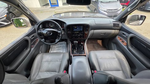 Used 2001 Toyota Land Cruiser image 17