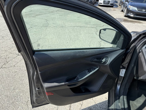Used 2017 Ford Focus S image 12