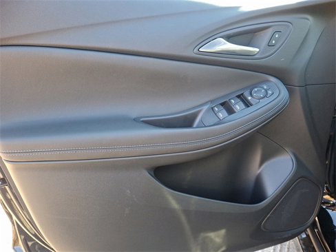 New 2025 Buick Encore GX Sport Touring image 8