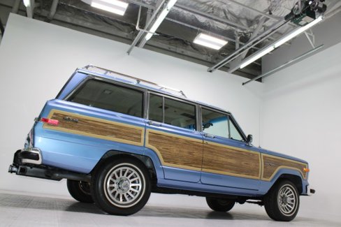 Used 1991 Jeep Grand Wagoneer image 37