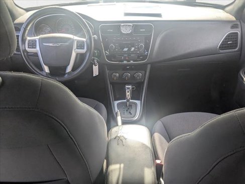 Used 2012 Chrysler 200 Touring image 14