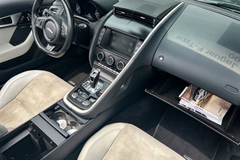 Used 2016 Jaguar F-TYPE Convertible image 30