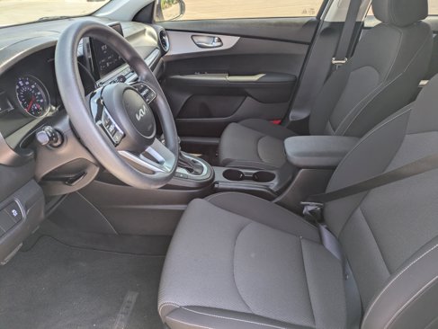 Certified 2024 Kia Forte LXS w/ LXS Technology Package image 24