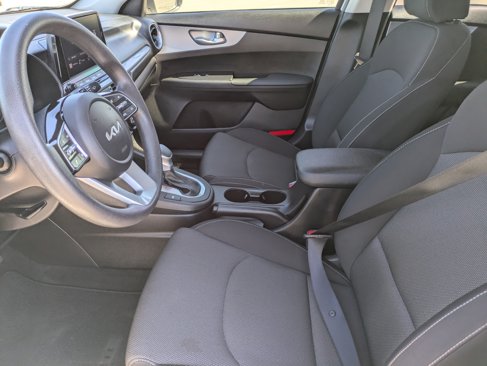 Used 2023 Kia Forte LXS w/ LXS Technology Package image 24