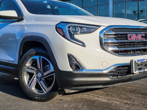 Used 2020 GMC Terrain SLT image 2