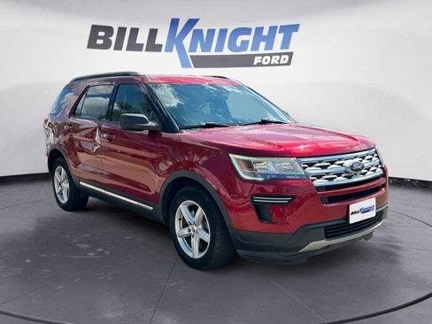 Used 2018 Ford Explorer XLT image 7