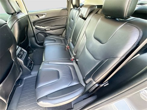 Used 2021 Ford Edge Titanium image 24