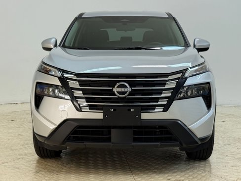 Used 2024 Nissan Rogue SV image 6