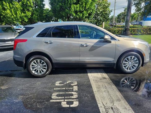 Used 2018 Cadillac XT5 Luxury w/ Driver Awareness Package image 26