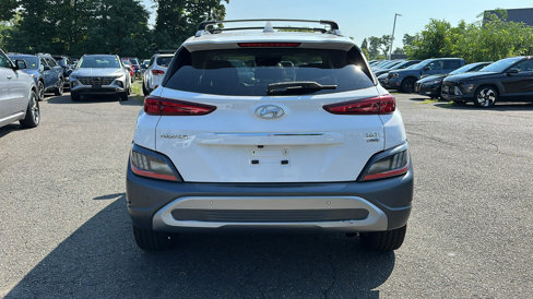 Used 2022 Hyundai Kona Limited image 4