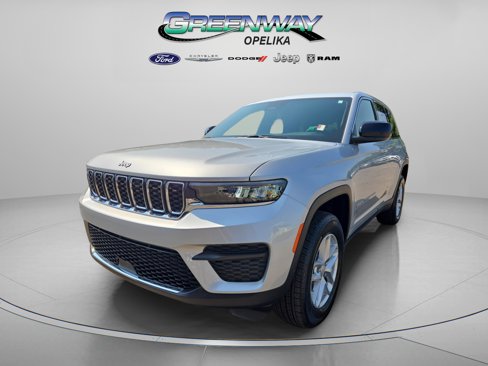 New 2025 Jeep Grand Cherokee Laredo X image 3