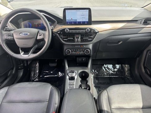 Certified 2020 Ford Escape Titanium image 32
