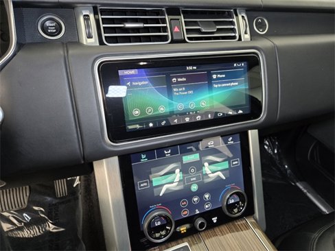 Used 2018 Land Rover Range Rover HSE image 22