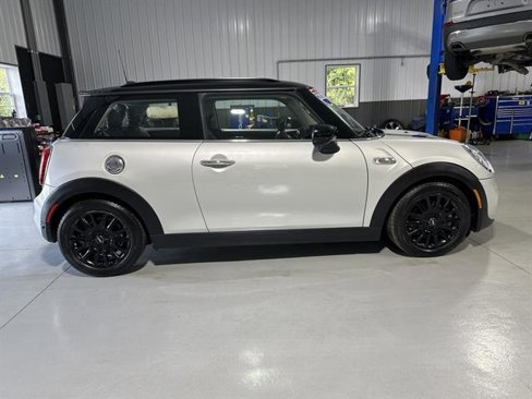 Used 2020 MINI Cooper S image 8