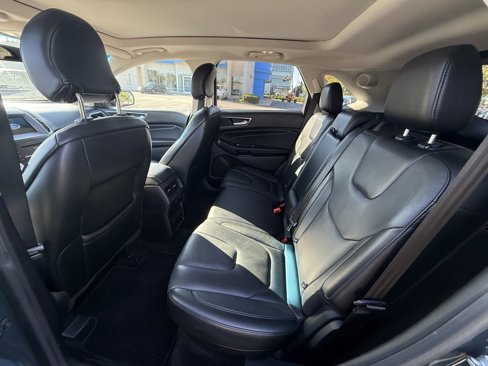 Used 2016 Ford Edge Titanium w/ Equipment Group 301A image 11