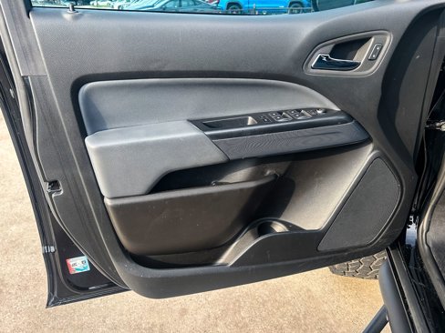 Used 2022 Chevrolet Colorado Z71 image 18