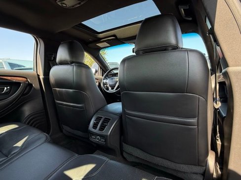 Used 2017 Ford Taurus Limited image 23