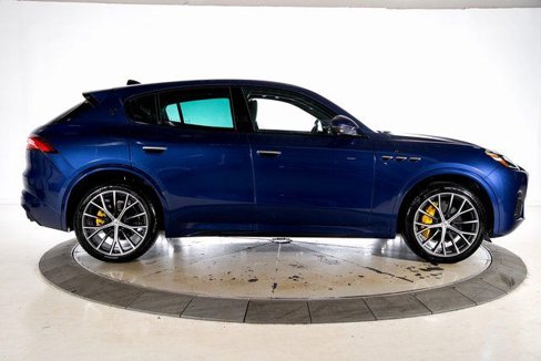 Used 2024 Maserati Grecale Modena image 7