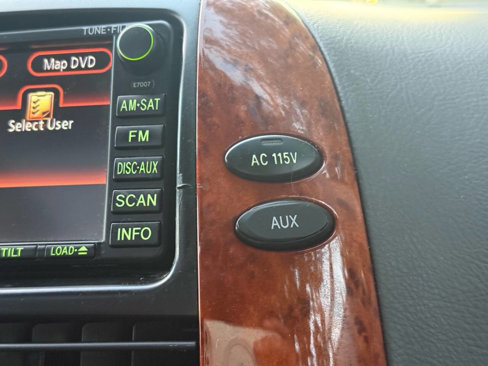Used 2008 Toyota Sienna XLE Limited image 21