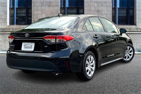 Used 2024 Toyota Corolla LE image 11