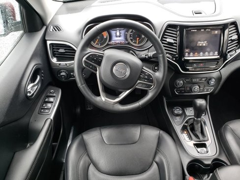 Used 2019 Jeep Cherokee Limited image 3
