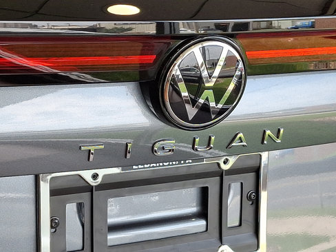 New 2025 Volkswagen Tiguan S image 15