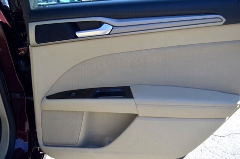 Used 2013 Ford Fusion SE image 19